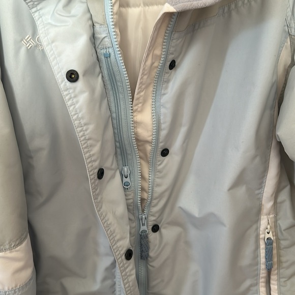 Columbia winter coat - Picture 2 of 4